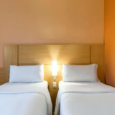 Ibis Centre Historique Hotel