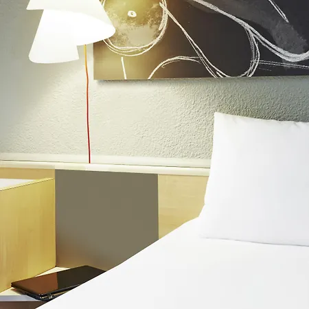 Ibis Centre Historique Otel 3*