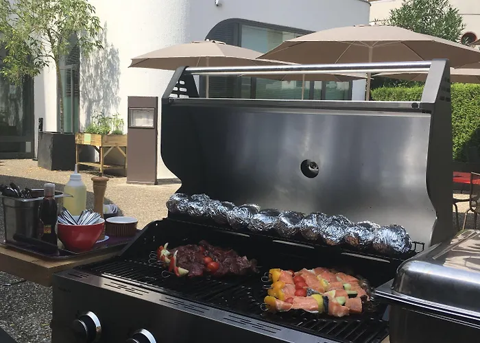 Ibis Centre Historique 3*