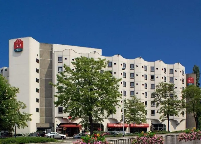 Ibis Centre Historique 3*